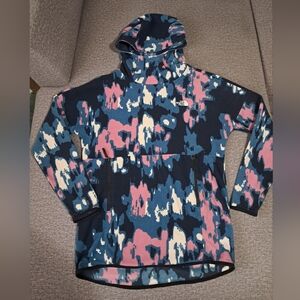 Womens North Face pullover